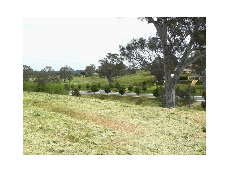 5 Fairfield Road, Mount Barker SA 5251