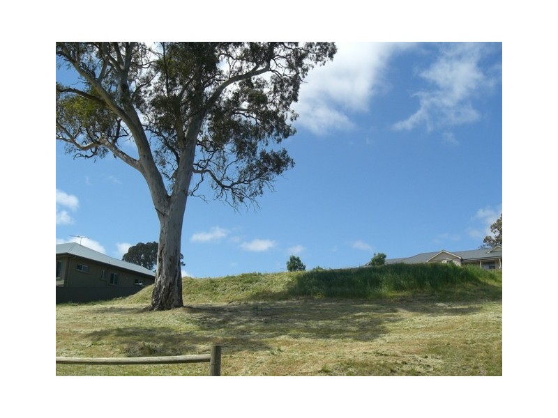 5 Fairfield Road, Mount Barker SA 5251