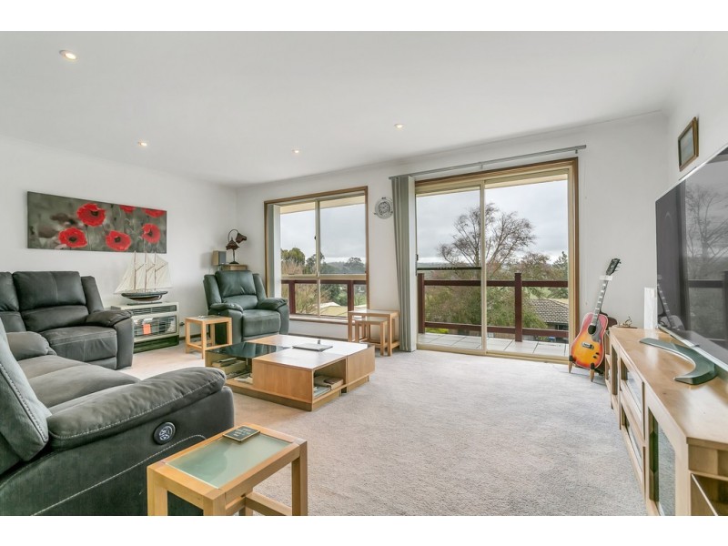 26 Jacaranda Drive, Woodside SA 5244