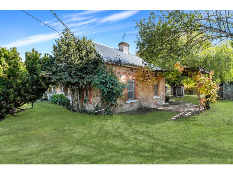 23 Victoria Street, Hahndorf SA 5245