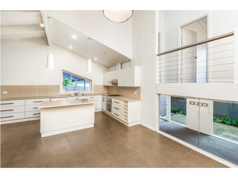 14 Spring Gully Road, Crafers SA 5152