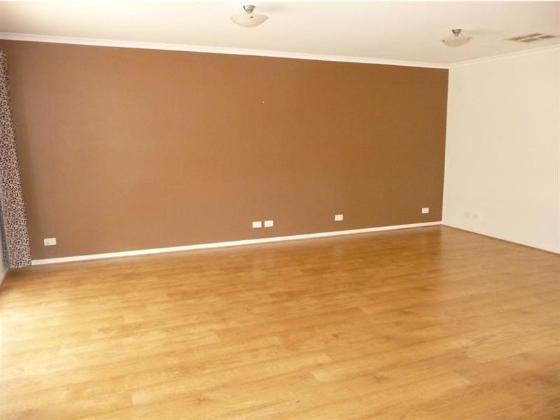 28 Estate Drive, Flagstaff Hill SA 5159