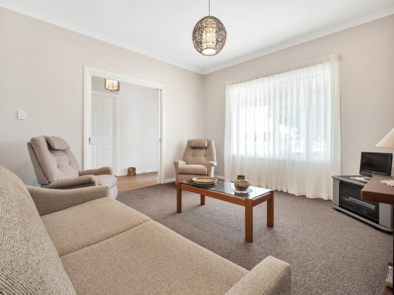 42 Hampden Way, Strathalbyn SA 5255