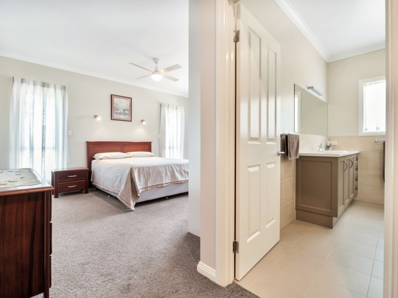 42 Hampden Way, Strathalbyn SA 5255