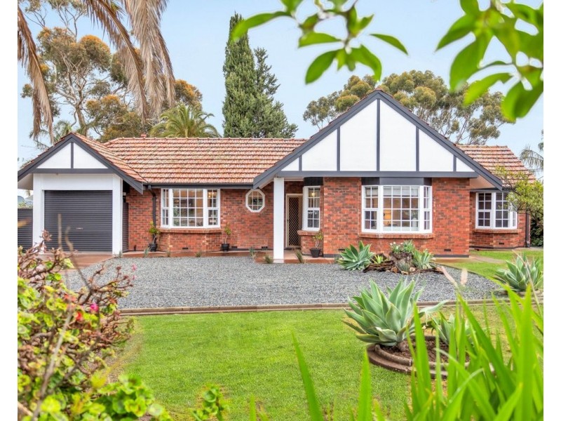 90 Black Road, Flagstaff Hill SA 5159