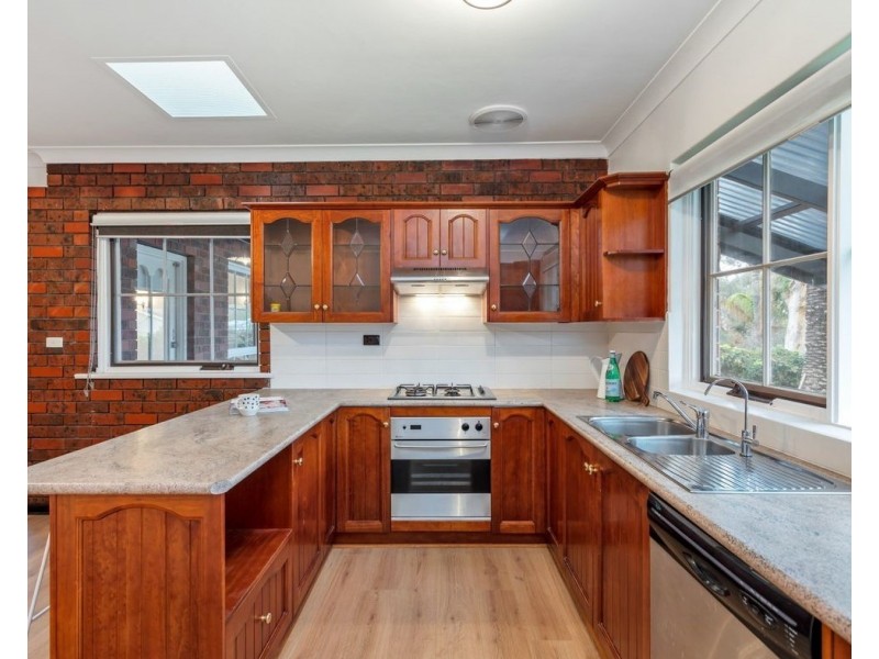 90 Black Road, Flagstaff Hill SA 5159