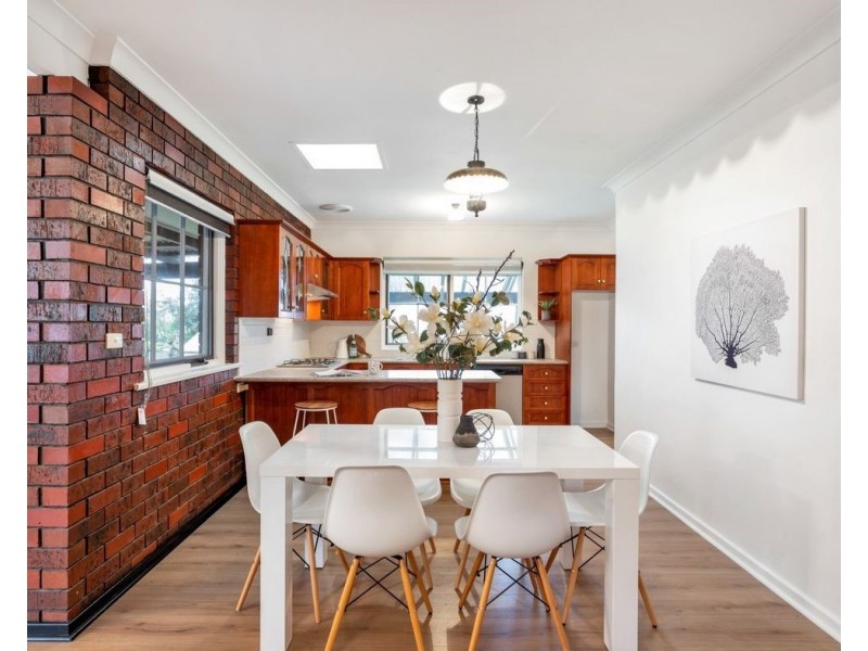 90 Black Road, Flagstaff Hill SA 5159