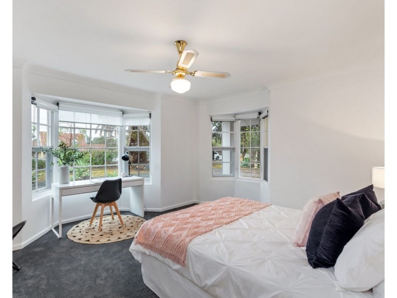 90 Black Road, Flagstaff Hill SA 5159