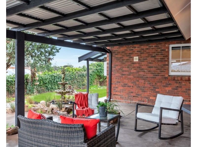 90 Black Road, Flagstaff Hill SA 5159