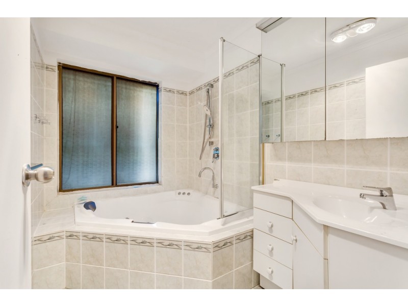 12 Howard Court, Blakiston SA 5250