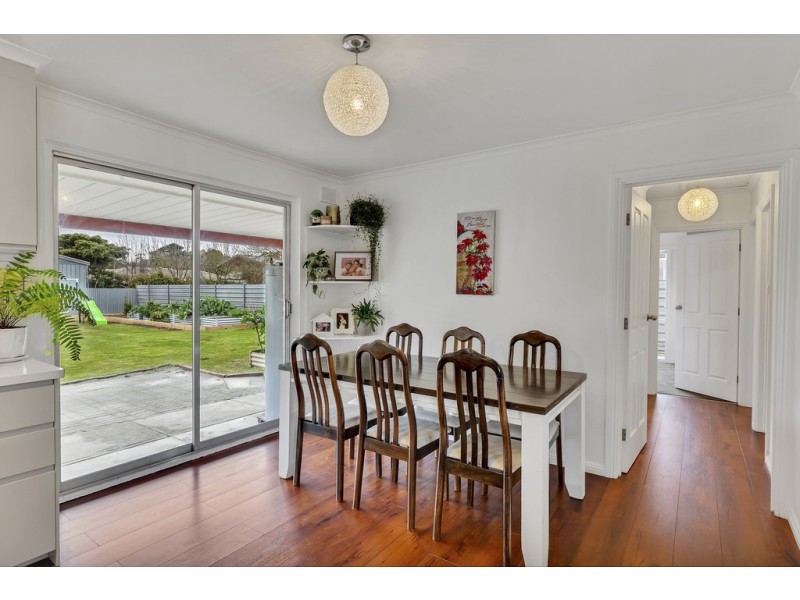 9 Deer Avenue, Mount Barker SA 5251