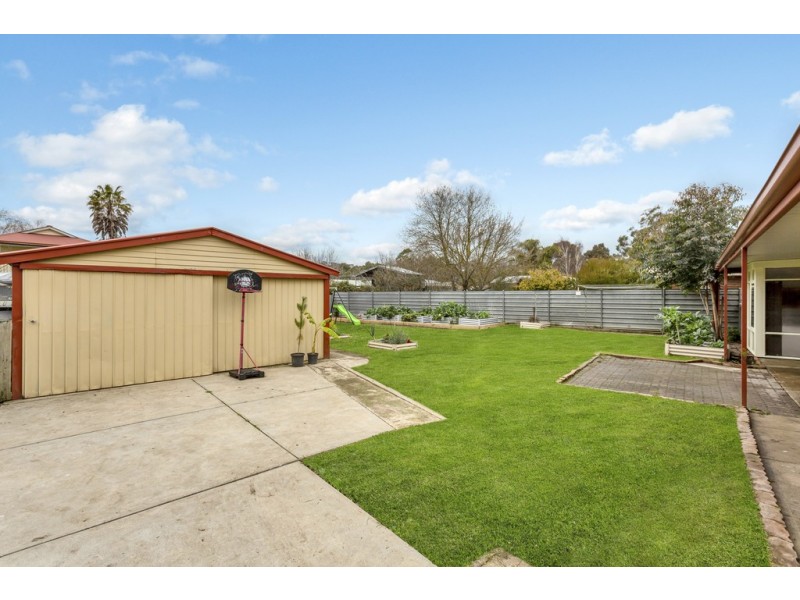 9 Deer Avenue, Mount Barker SA 5251