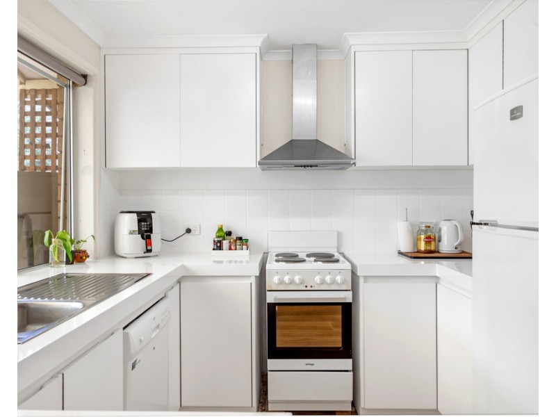 27 Victoria Road, Mount Barker SA 5251