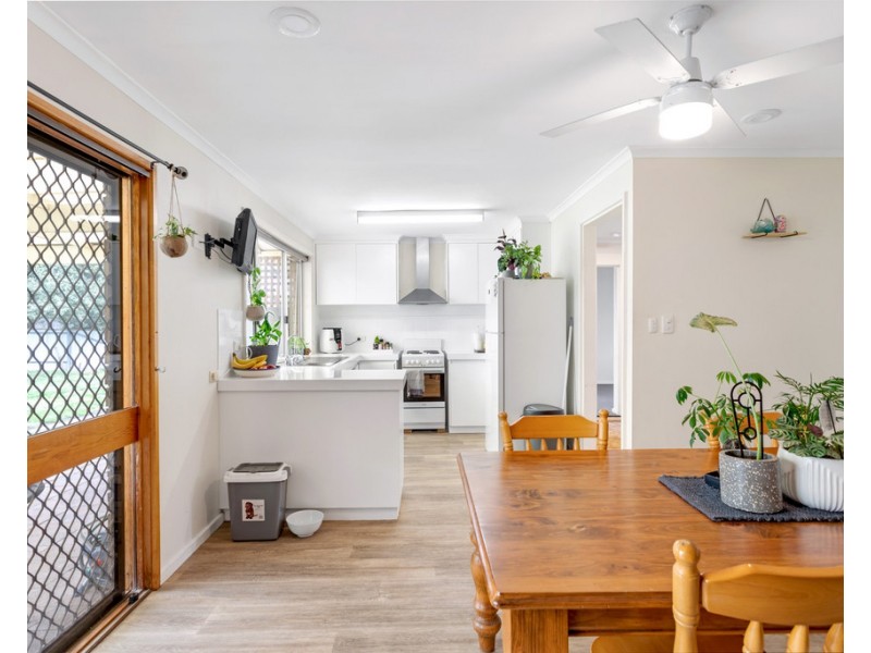 27 Victoria Road, Mount Barker SA 5251