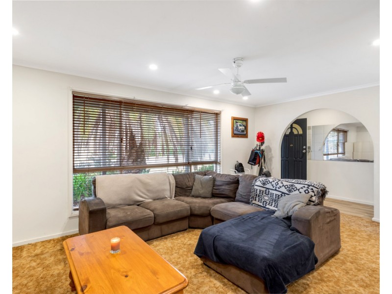 27 Victoria Road, Mount Barker SA 5251