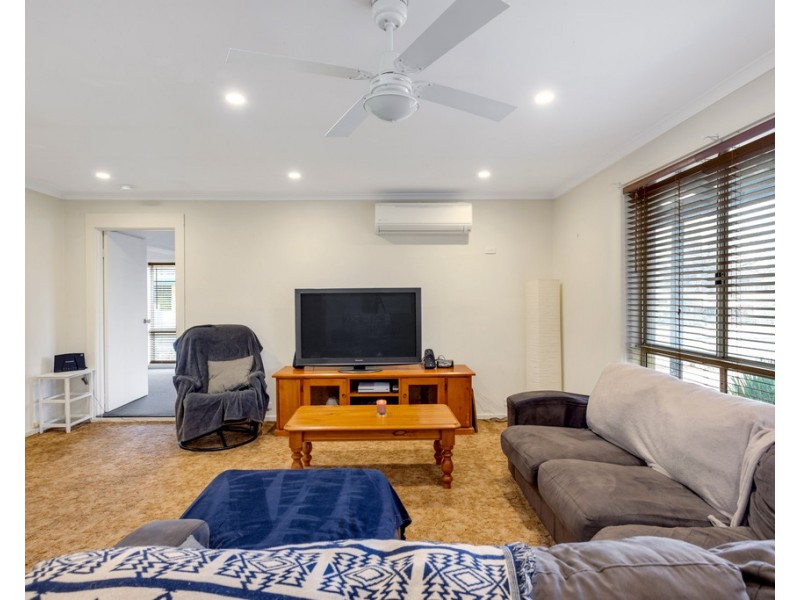 27 Victoria Road, Mount Barker SA 5251