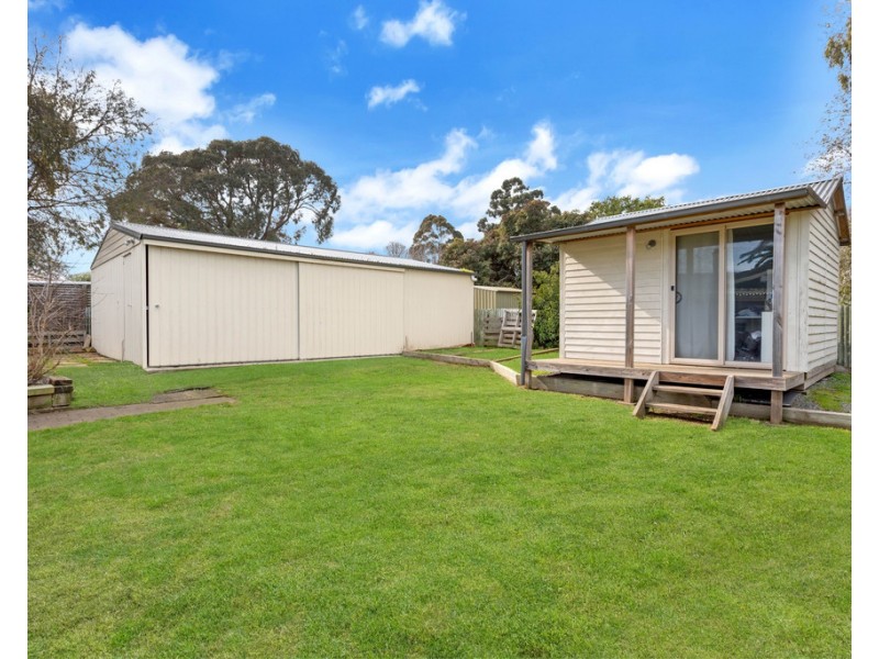 27 Victoria Road, Mount Barker SA 5251