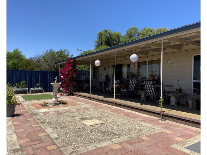 36 Sidney Parade, Hindmarsh Island SA 5214