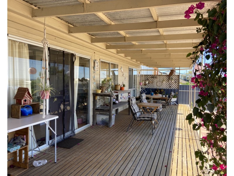 36 Sidney Parade, Hindmarsh Island SA 5214