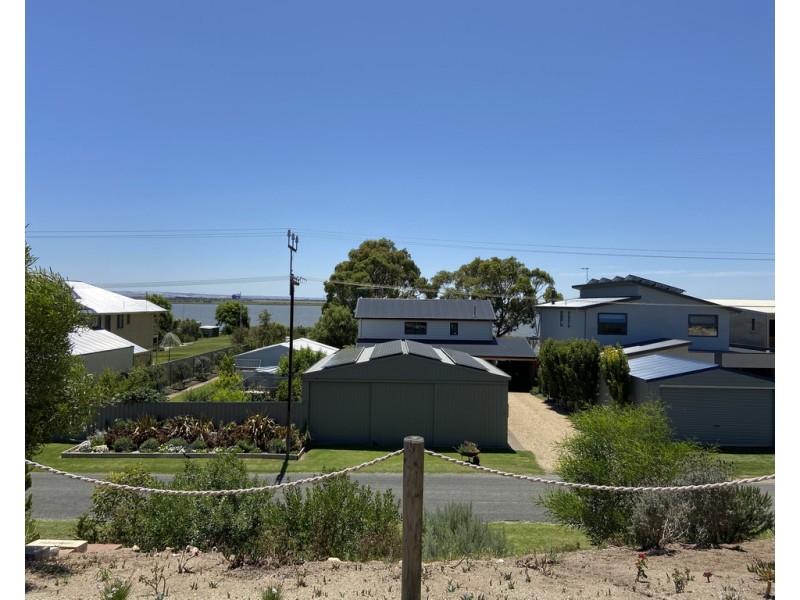 36 Sidney Parade, Hindmarsh Island SA 5214