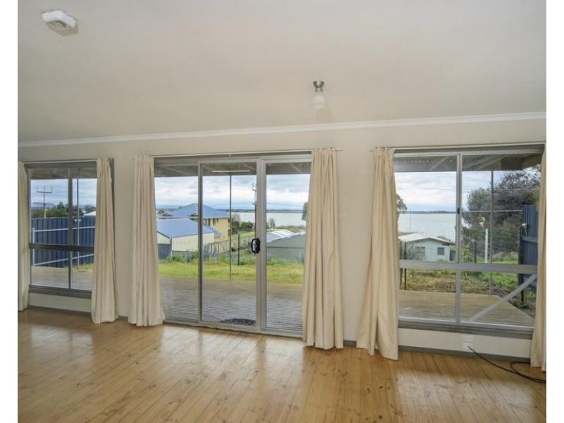 36 Sidney Parade, Hindmarsh Island SA 5214