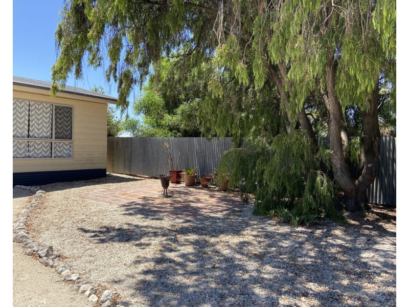 36 Sidney Parade, Hindmarsh Island SA 5214