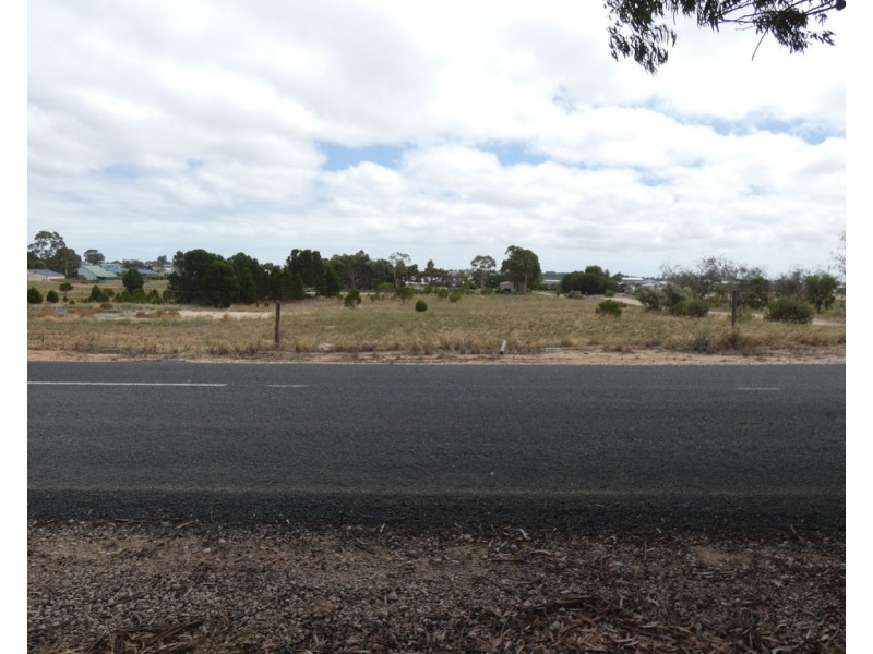 Lot 958 Pangarinda Drive, Wellington East SA 5259