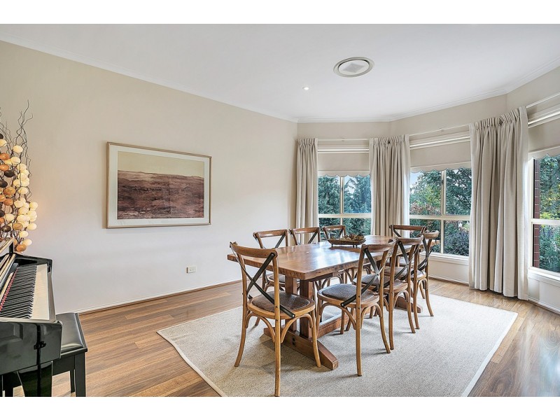 11 Stokes Court, Mount Barker SA 5251