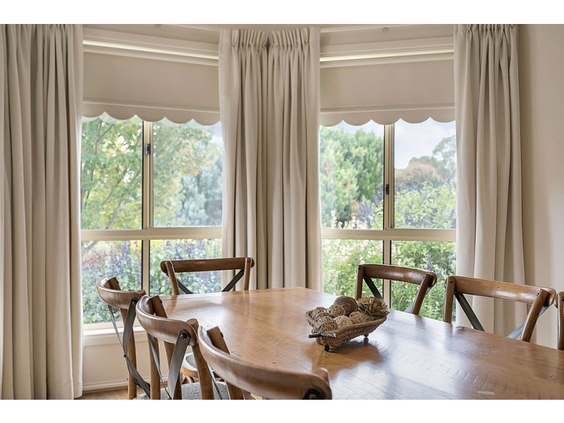 11 Stokes Court, Mount Barker SA 5251