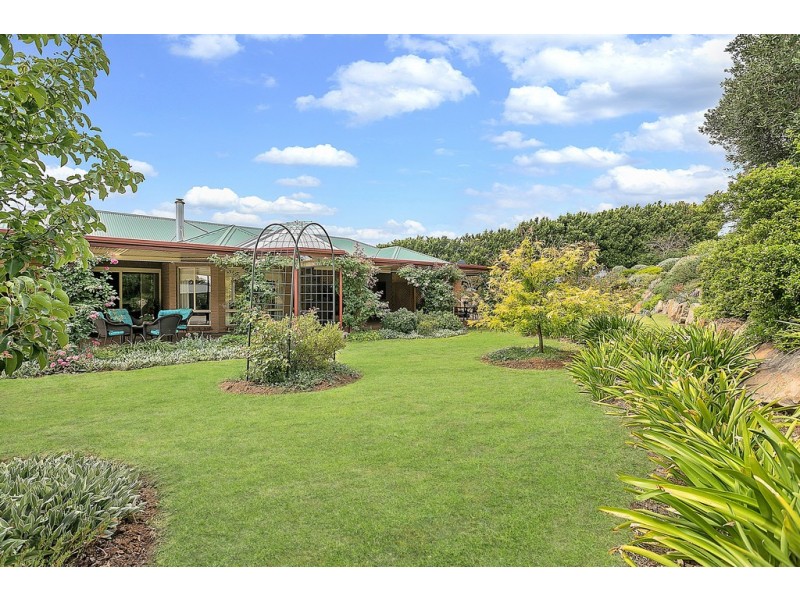 11 Stokes Court, Mount Barker SA 5251