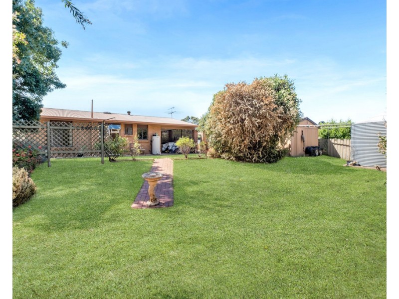 8 Liverpool Drive, Strathalbyn SA 5255