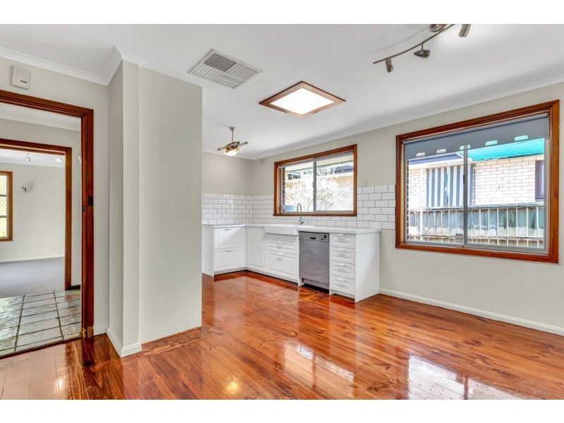 135 Black Road, Flagstaff Hill SA 5159