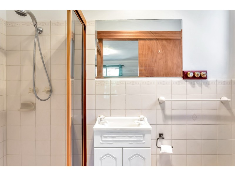 135 Black Road, Flagstaff Hill SA 5159