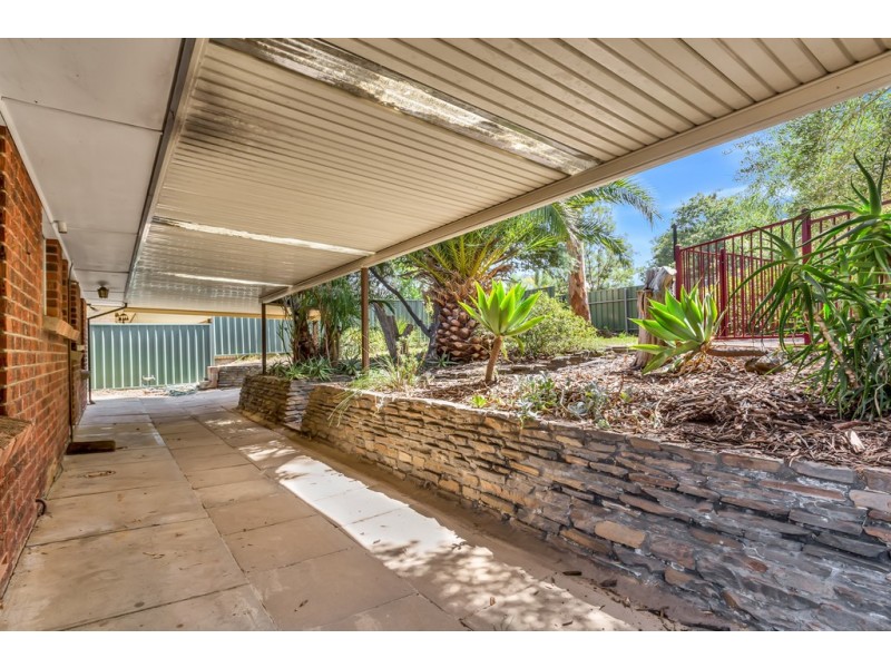 135 Black Road, Flagstaff Hill SA 5159