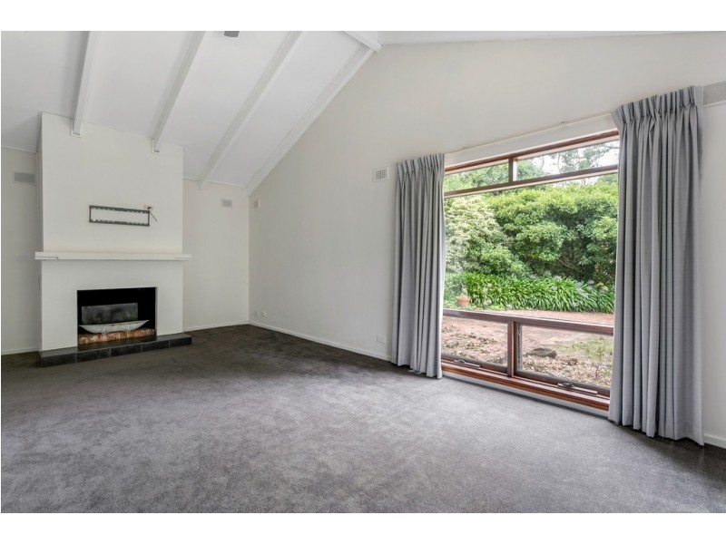 31 First Avenue, Bridgewater SA 5155