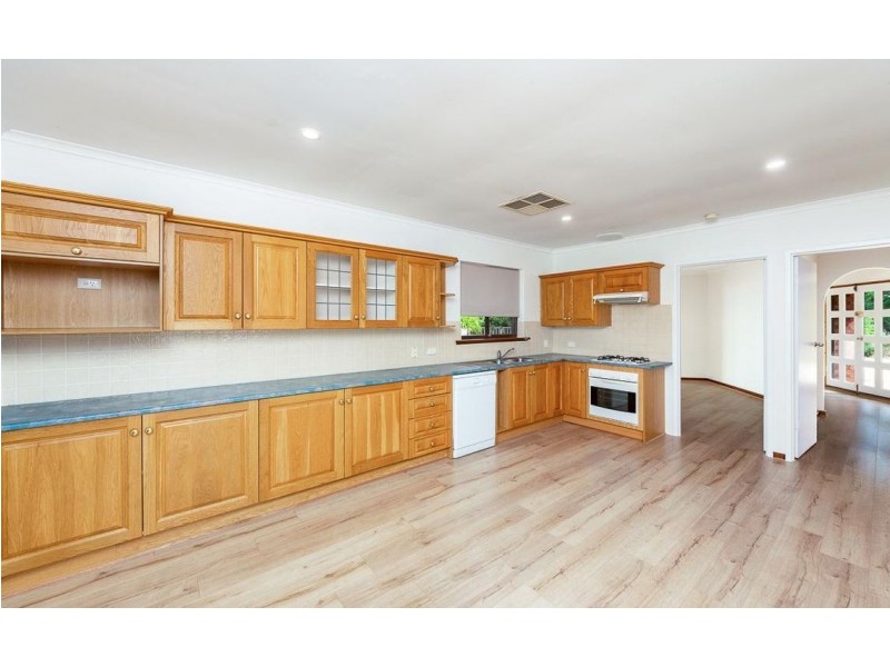 51 Pine Drive, Aberfoyle Park SA 5159