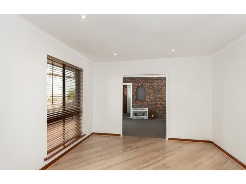 51 Pine Drive, Aberfoyle Park SA 5159