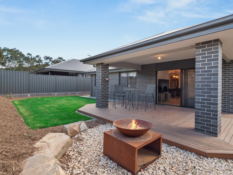 37 Richmond Drive, Mount Barker SA 5251