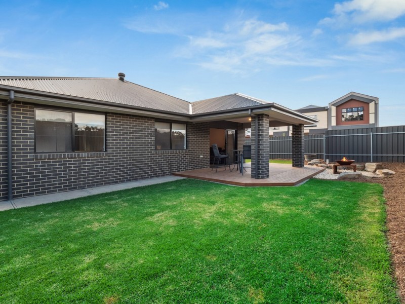 37 Richmond Drive, Mount Barker SA 5251