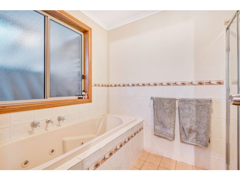 4 Elsie Drive, Strathalbyn SA 5255