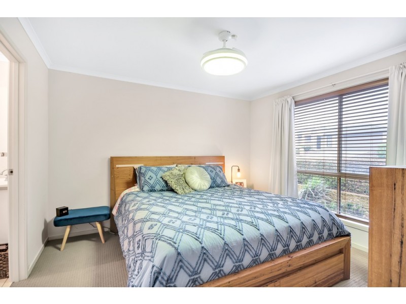 11 Belmont Crescent, Mount Barker SA 5251