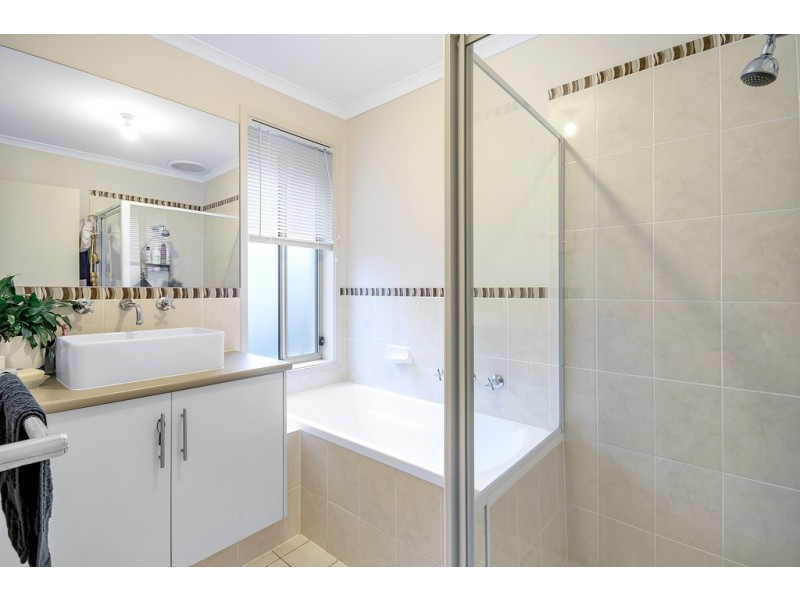 11 Belmont Crescent, Mount Barker SA 5251