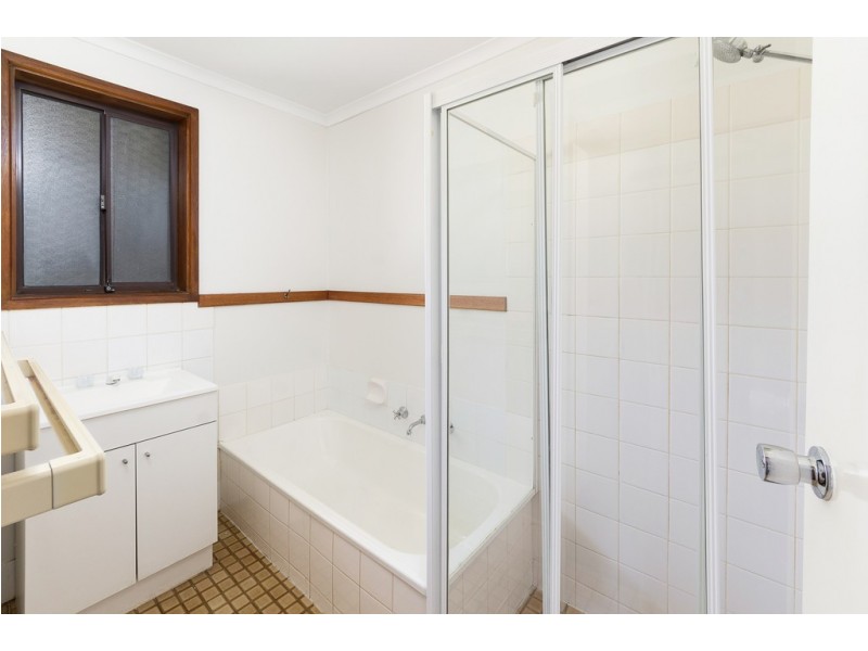 71 Caledonia Avenue, Woodside SA 5244