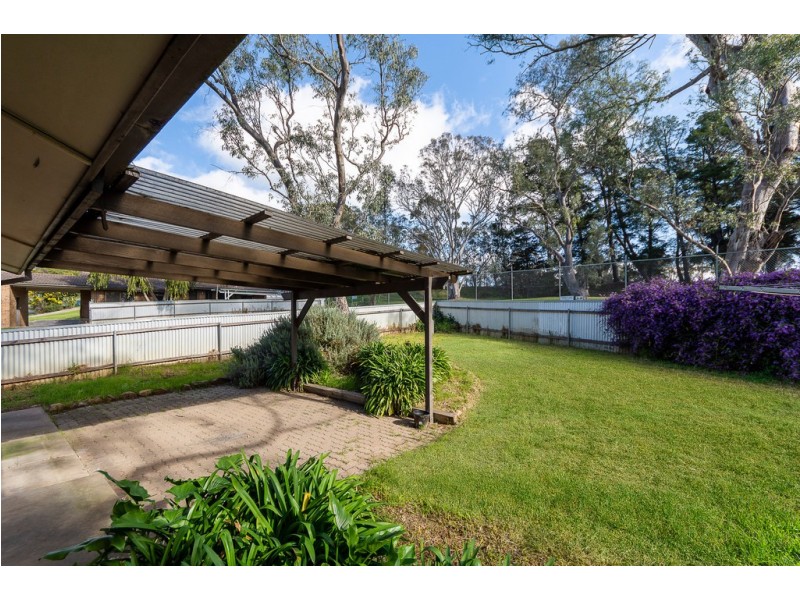 71 Caledonia Avenue, Woodside SA 5244