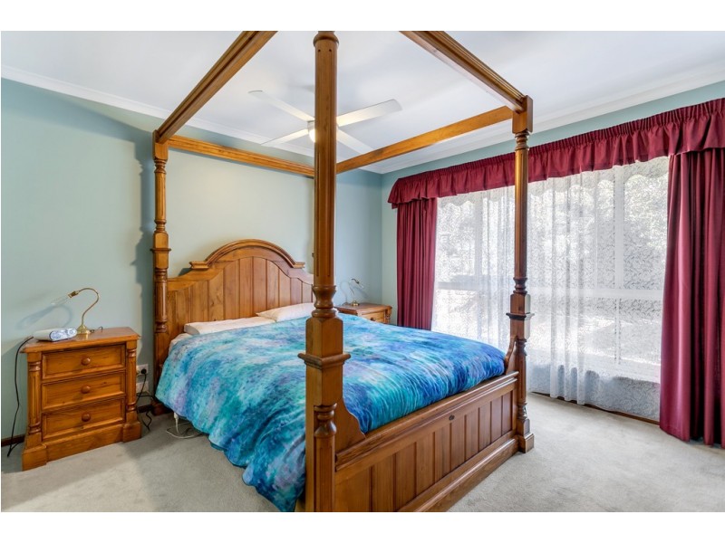 14 Uplands Street, Mount Barker SA 5251