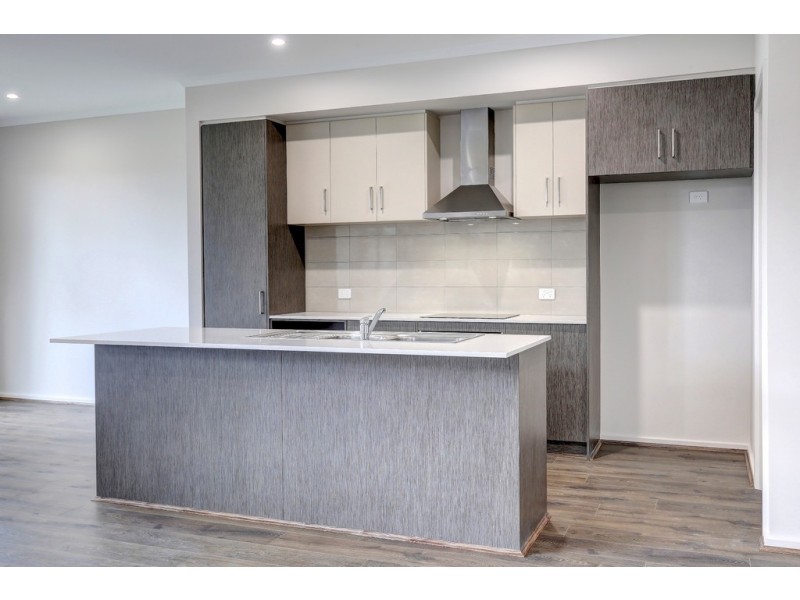 28 Whittaker Terrace, Mount Barker SA 5251