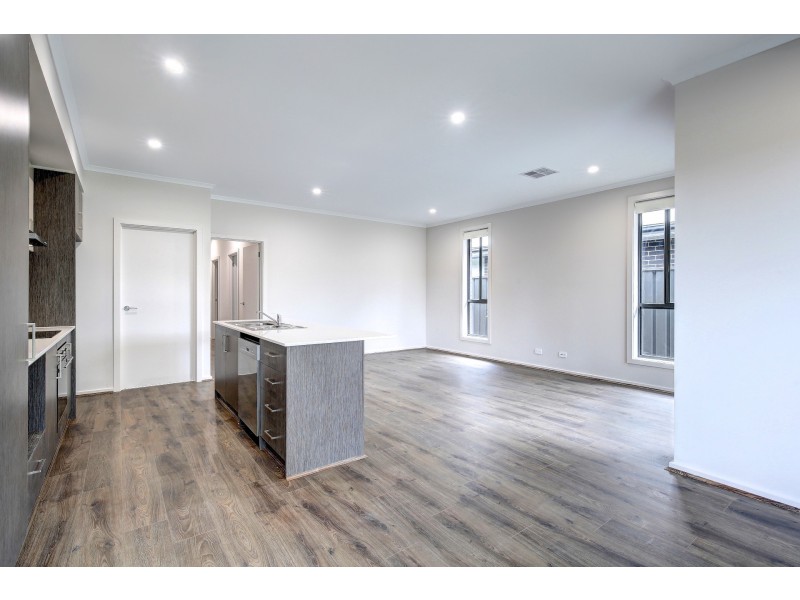 28 Whittaker Terrace, Mount Barker SA 5251