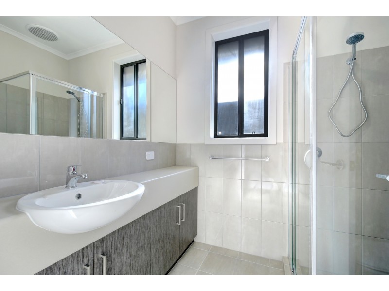 28 Whittaker Terrace, Mount Barker SA 5251