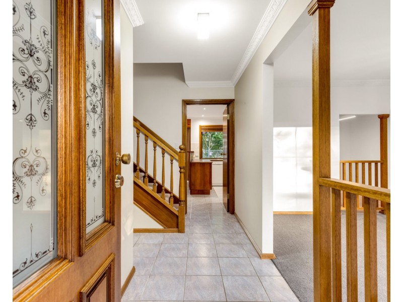 19 Wychwood Grove, Upper Sturt SA 5156