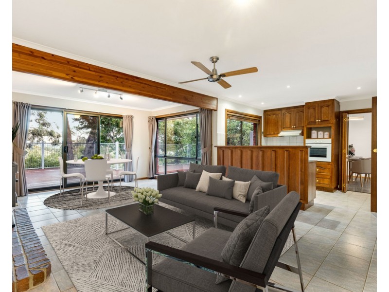 19 Wychwood Grove, Upper Sturt SA 5156